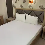 شقة Anthemida *