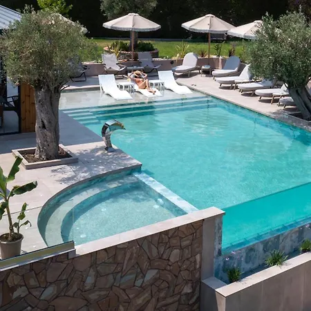 Anthemida * سيكيا