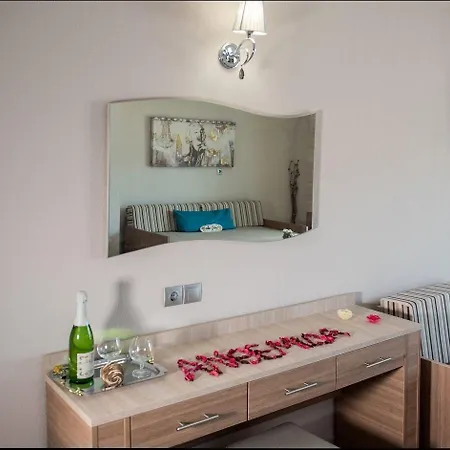 Anthemida * سيكيا