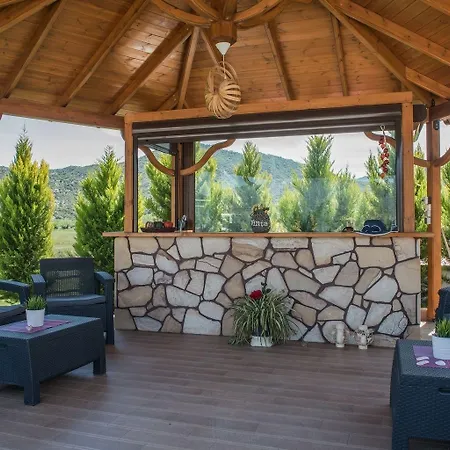 شقة Anthemida سيكيا